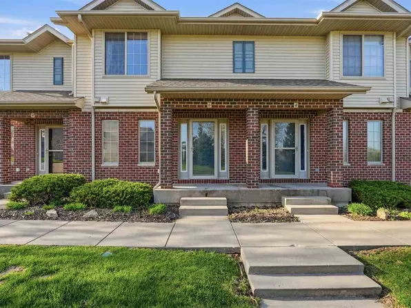6 Ashford Pl, Iowa City, IA 52245