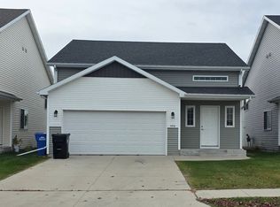 5902 57th Ave S, Fargo, ND 58104