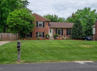 6806 Fordham Ln, Louisville, KY 40291