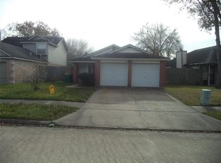 3617 Lochmoor Ln, Pearland, TX 77581