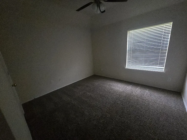 8405 Luzerne Dr — Photo 17