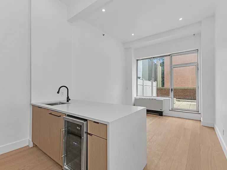 19 Saint Marks Pl #3I — Photo 2