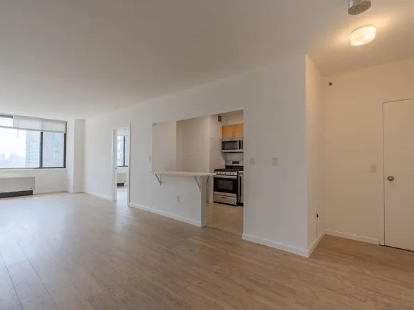 45 River Dr South image 28 of 49