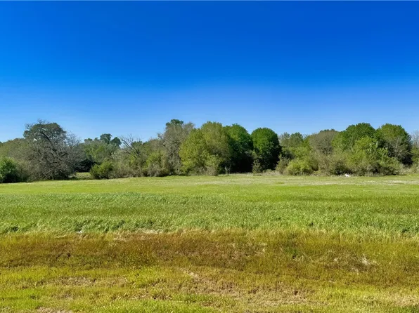 10283 Panther Creek Rd, Iola, TX 77861