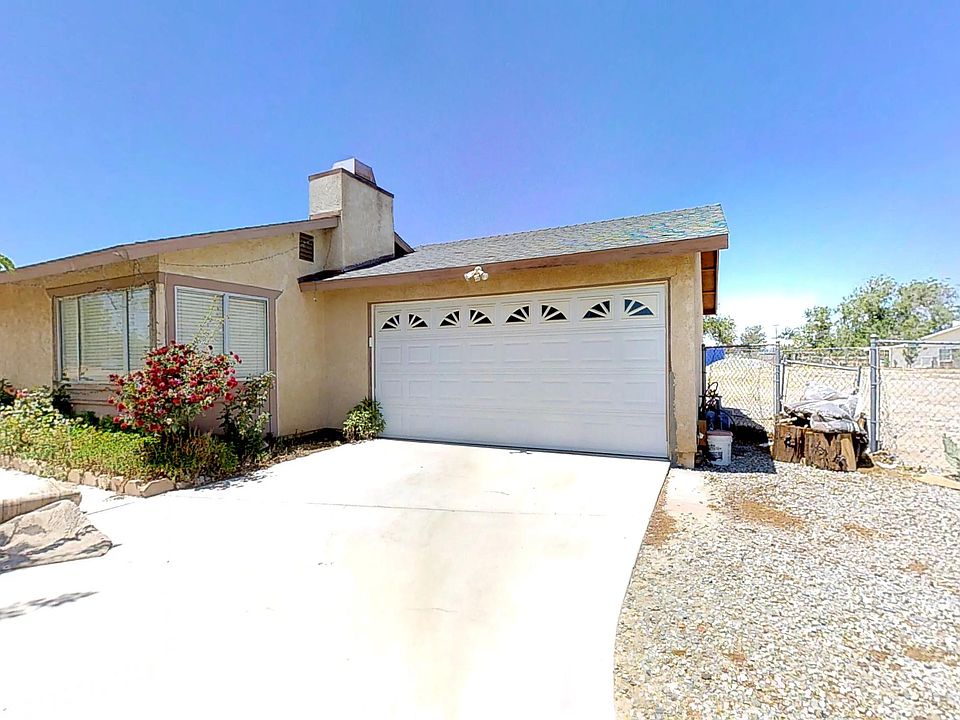1st image of 15604 Mauna Loa St