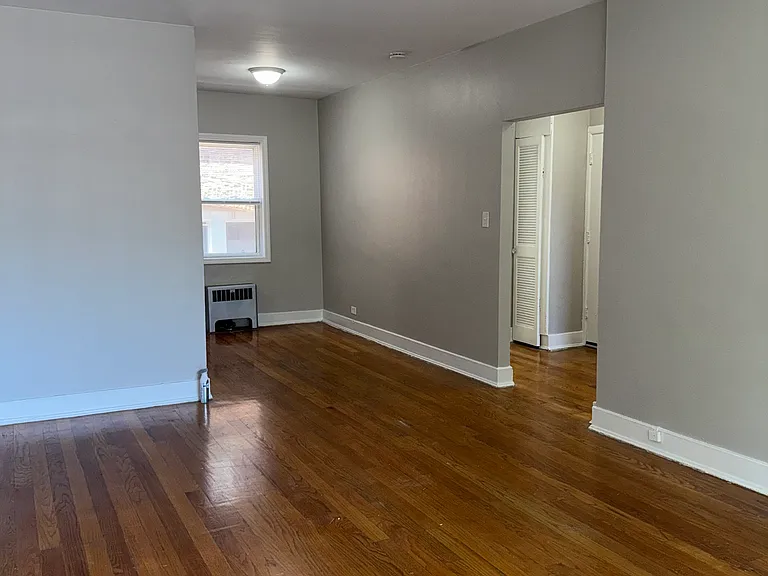 2001 W Lunt Ave #1 — Photo 9