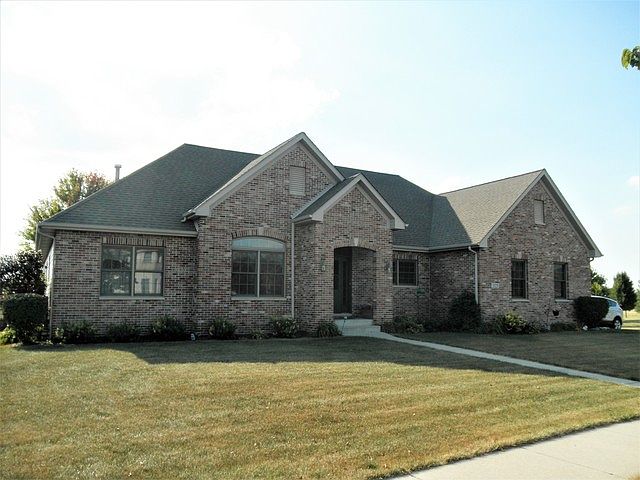 1st image of 523 Rollingwood Dr