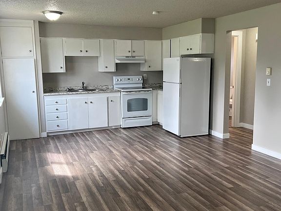 2nd image of 126 161st St S #10