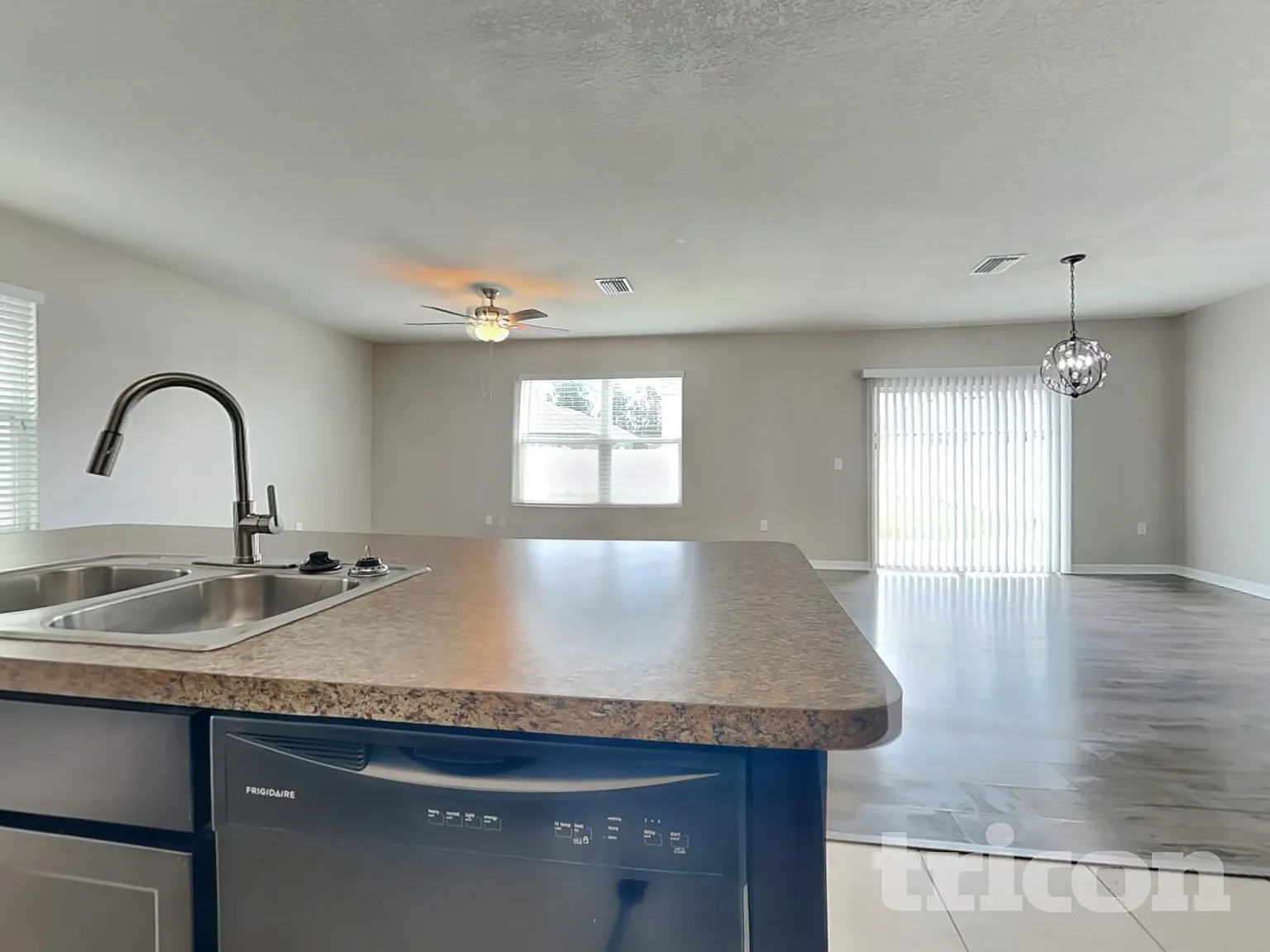 10111 Mangrove Well Road Sun City Center FL — Photo 4