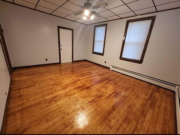 2nd image of 316 Division St APT 1