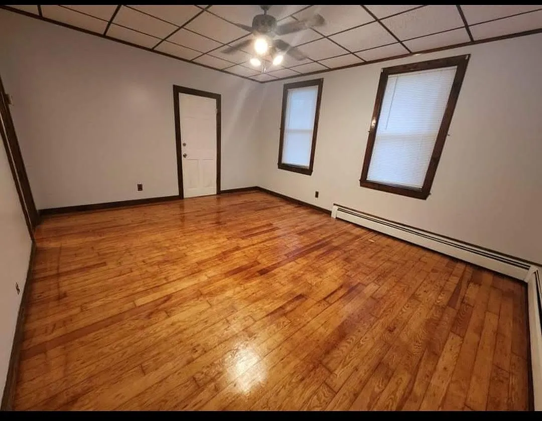 Building Photo - 316 Division St #1