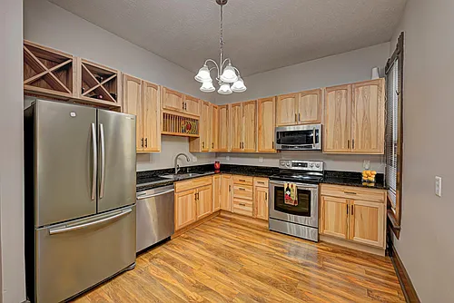 1643 Fletcher Ave Photo 1