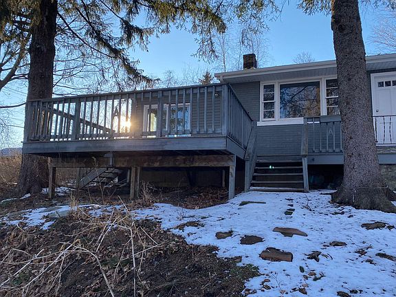 3rd image of 102 Barbara Dr