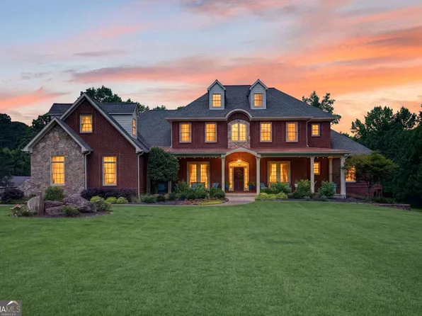 4728 E Reed Rd, Flowery Branch, GA 30507