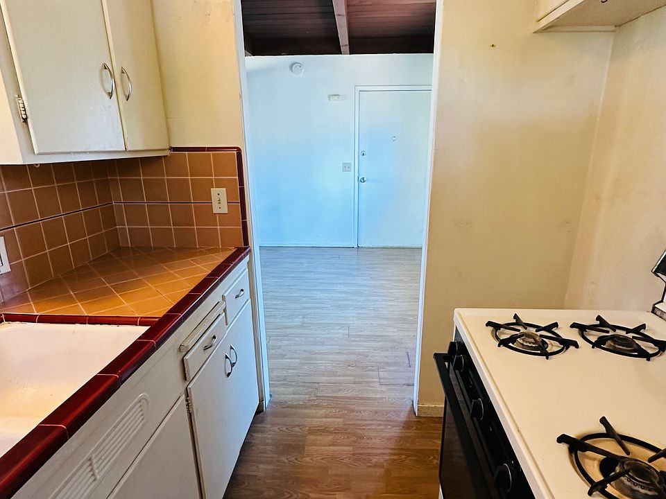 1st image of 328 Higdon Ave #5