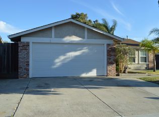 975 Almond Dr, Oakley, CA 94561