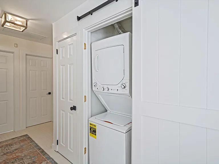 138 W Tiana Rd — Photo 15