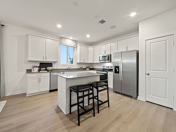 Eat-In Kitchen Island