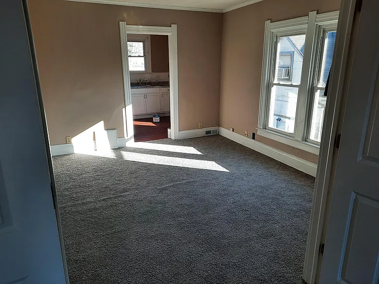 311 1/2 Parker Ave — Photo 8