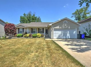 130 Fenway Dr, Decatur, IL 62521