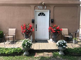 706 Park St APT B, Saint Albans, WV 25177