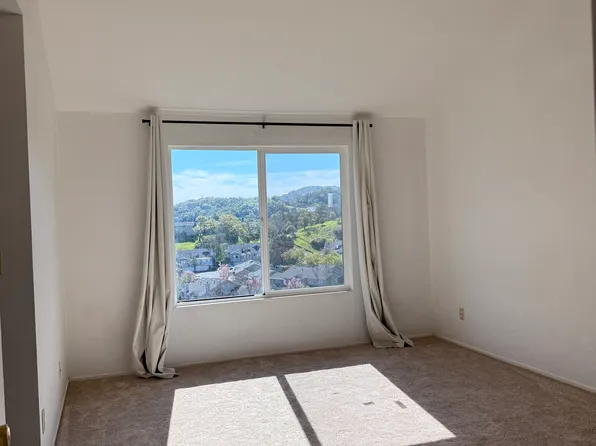 8 Oak Crest Ct APT D, Novato, CA 94947