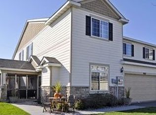 9162 Fox Ct, Victoria, MN 55386