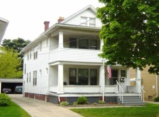 1296 Mathews Ave, Lakewood, OH 44107