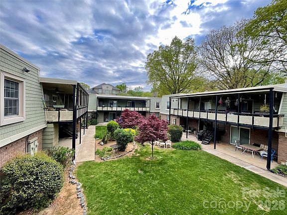 2nd image of 2602 Park Rd