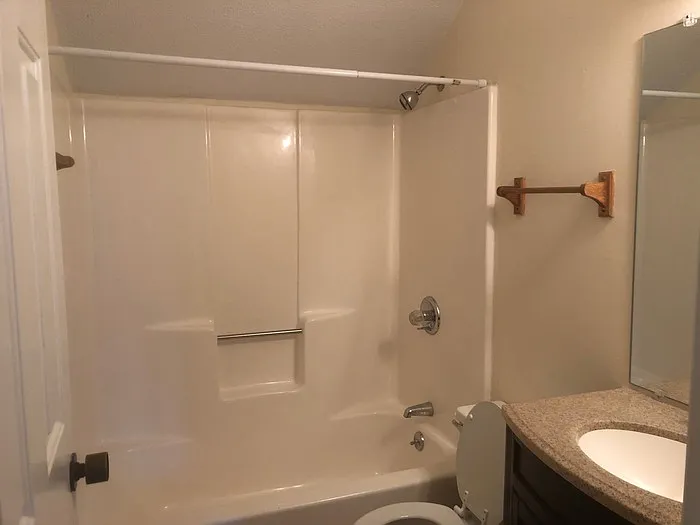 4101 Five Oaks Dr — Photo 21