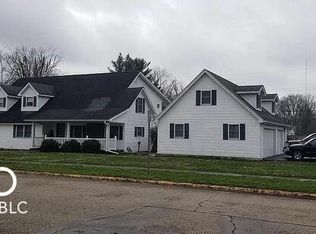 614 W Main St, Farmersburg, IN 47850