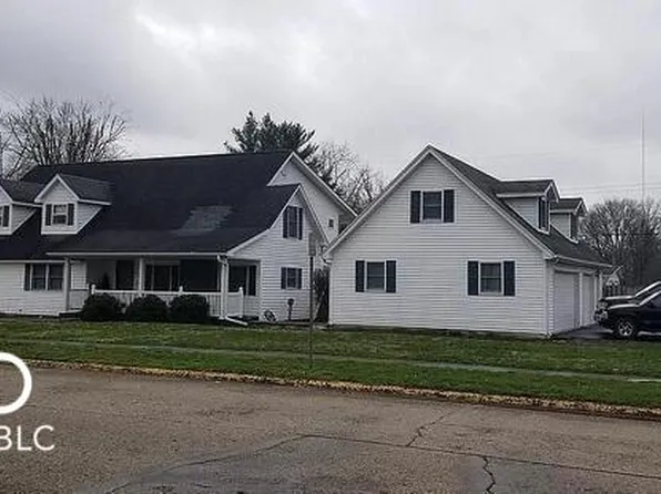 614 W Main St, Farmersburg, IN 47850
