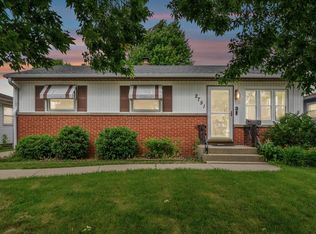 2751 S 98th St, West Allis, WI 53227
