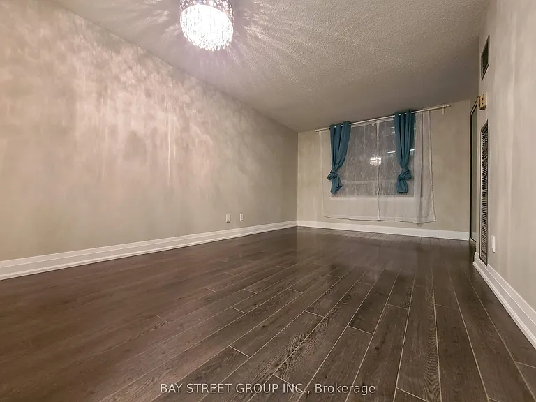 633 Bay St #1212 — Photo 7