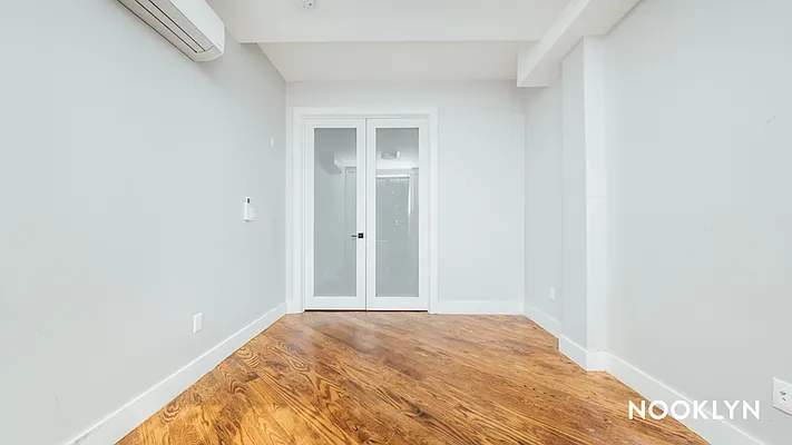 Rented by Nooklyn NYC LLC | media 8