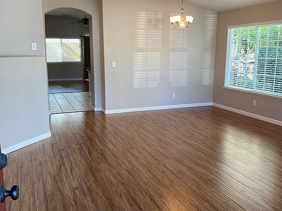 5th image of 3301 Twin Brook Ct