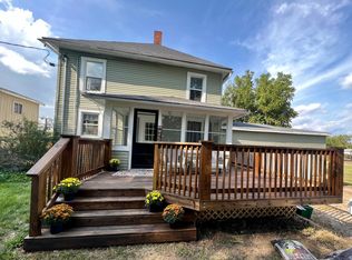 210 E Lundy Ln, Leland, IL 60531