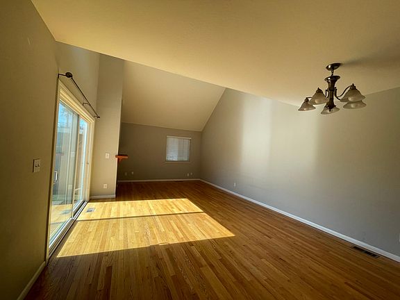 2nd image of 2220 Avenida De Los Alumnos