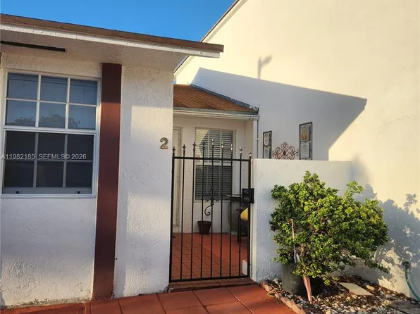 12193 SW 10th St APT 2, Miami, FL 33184