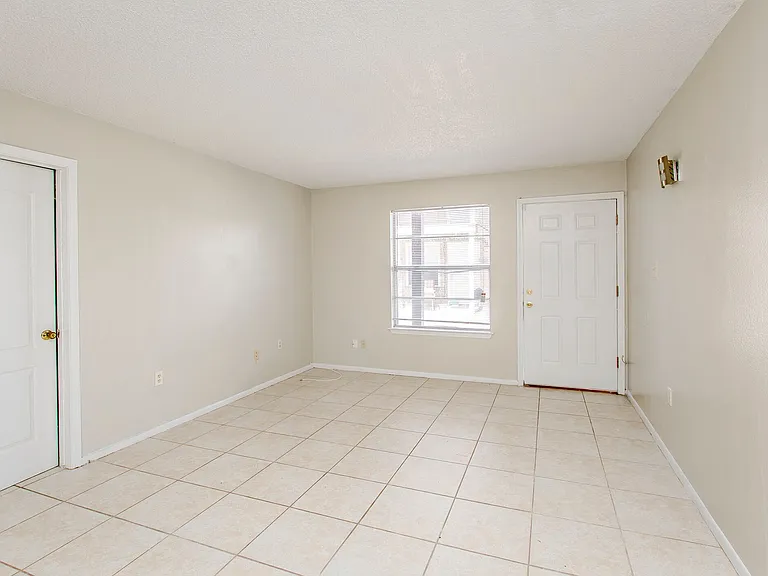 5235 Kimberlin Ave #C — Photo 6
