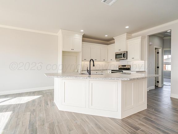 5th image of 1722 Northridge St