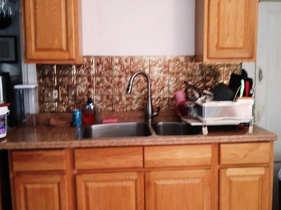 5th image of 25 Beacon St