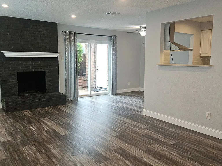 3931 N Garland Ave #4 — Photo 14
