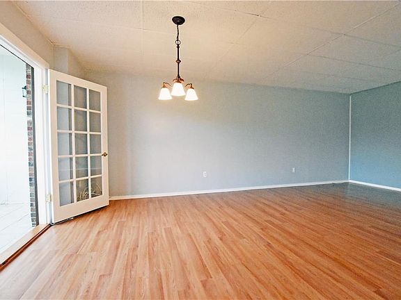3rd image of 510 Child St APT 102B