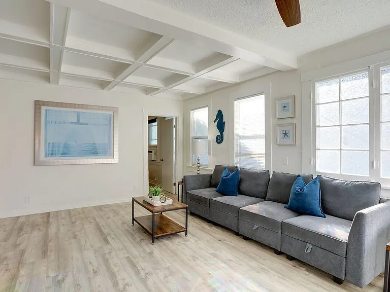 216 S M St #2 — Photo 11