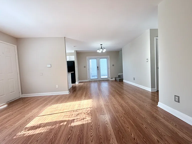 6517 Valene Ct — Photo 7