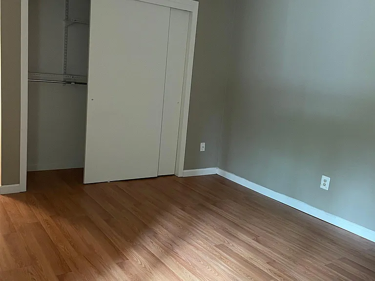 2115 Sayre Dr — Photo 10