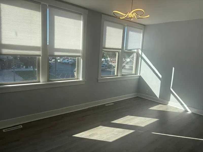 1 bed, 1.0 bath, $1,049 — Photo 4
