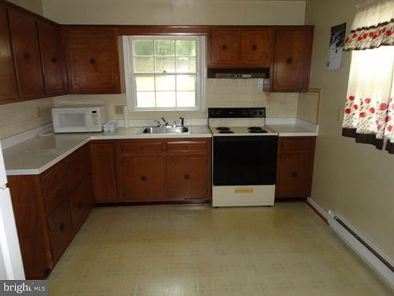 5th image of 173 Longstreet Ave