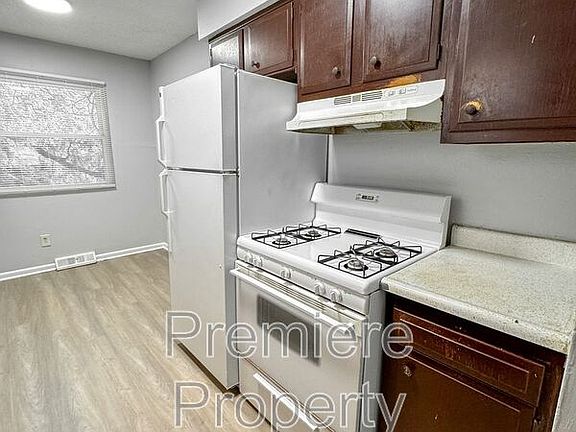 4th image of 3014 Ruby Ave